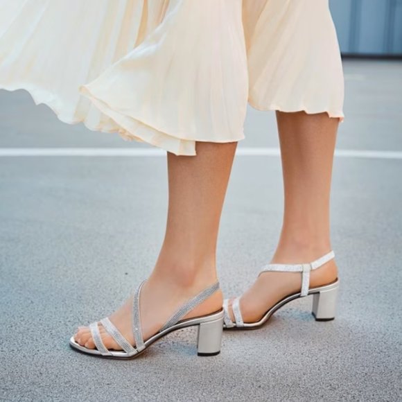 NATURALIZER Vanessa Strappy Sandals (NARROW) - Picture 10 of 14